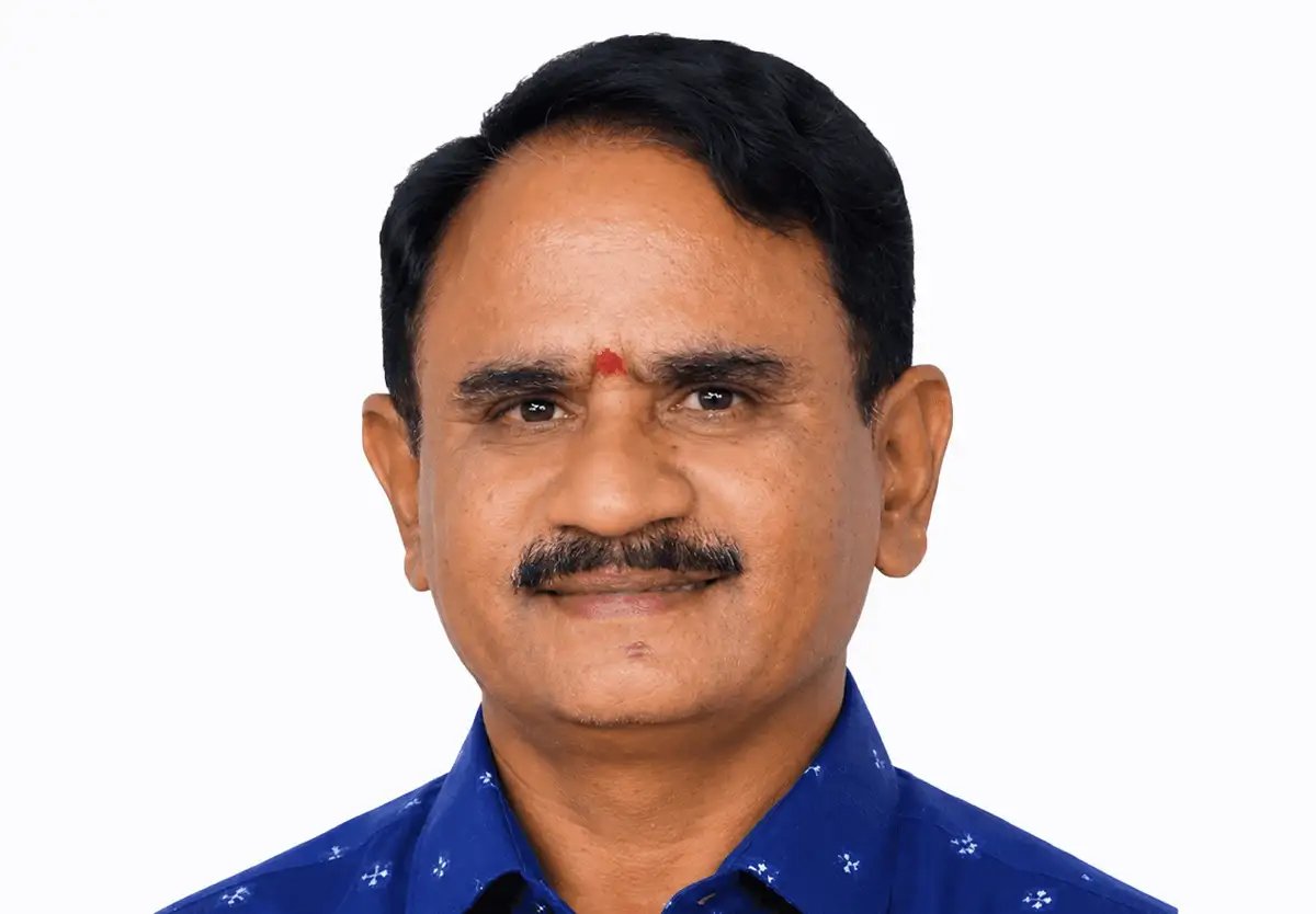 Customer profile of K.S. Rao, businessman from Guntur, managing a 15-acre guava plantation.